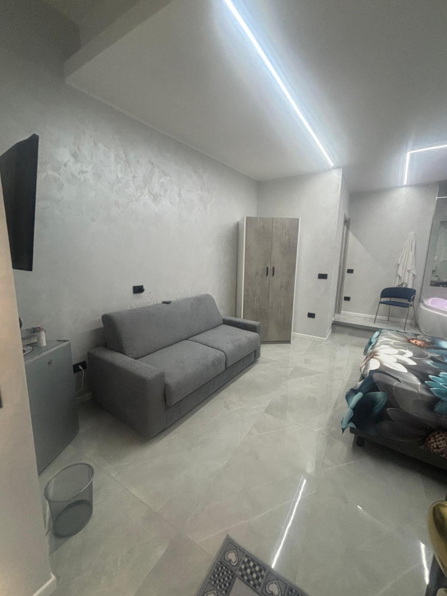 Апартаменты Kekka House Briante Неаполь Экстерьер фото